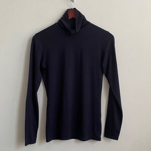 Uniqlo Women's HEATTECH Turtleneck in Navy, Size M